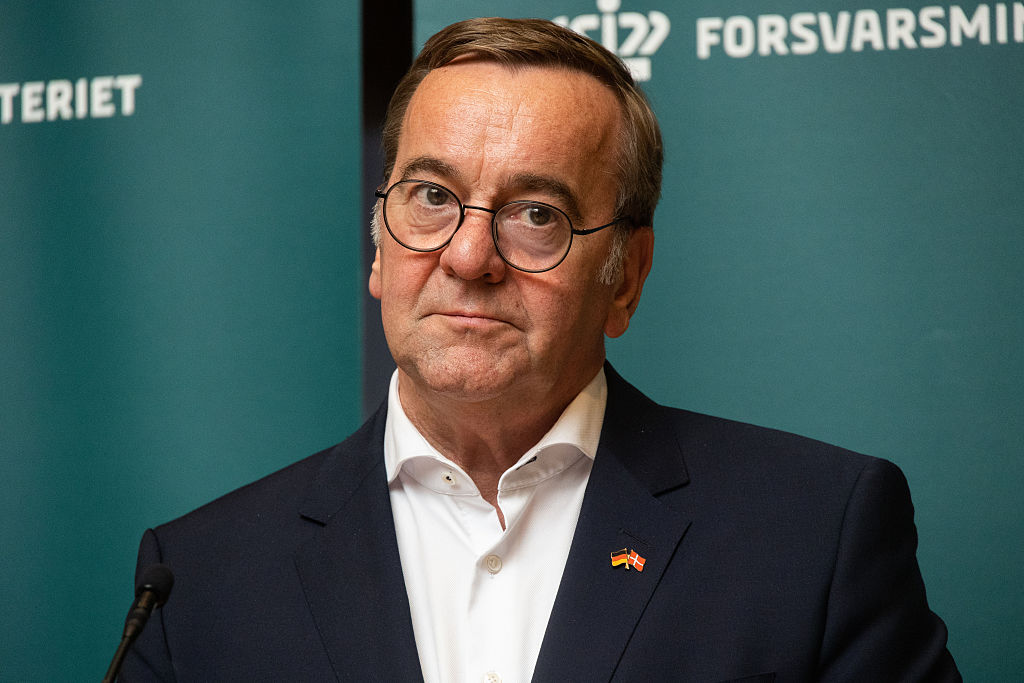 Le ministre allemand de la Défense veut rétablir le service militaire obligatoire pour les hommes