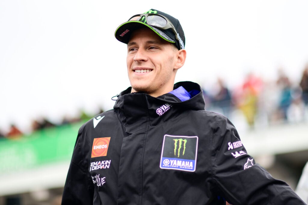 Fabio Quartararo de Yamaha se prépare pour une course MotoGP