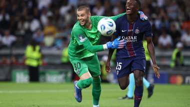 TOPSHOT-FBL-EUR-SUPERCUP-2025-PSG-TOTTENHAM