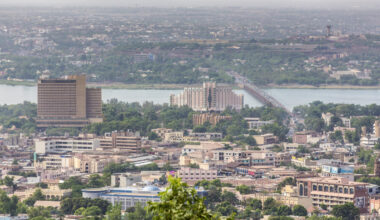 À la Une: Bamako hausse le ton contre Paris