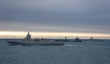 L’OTAN renforce sa présence près des côtes arctiques russes