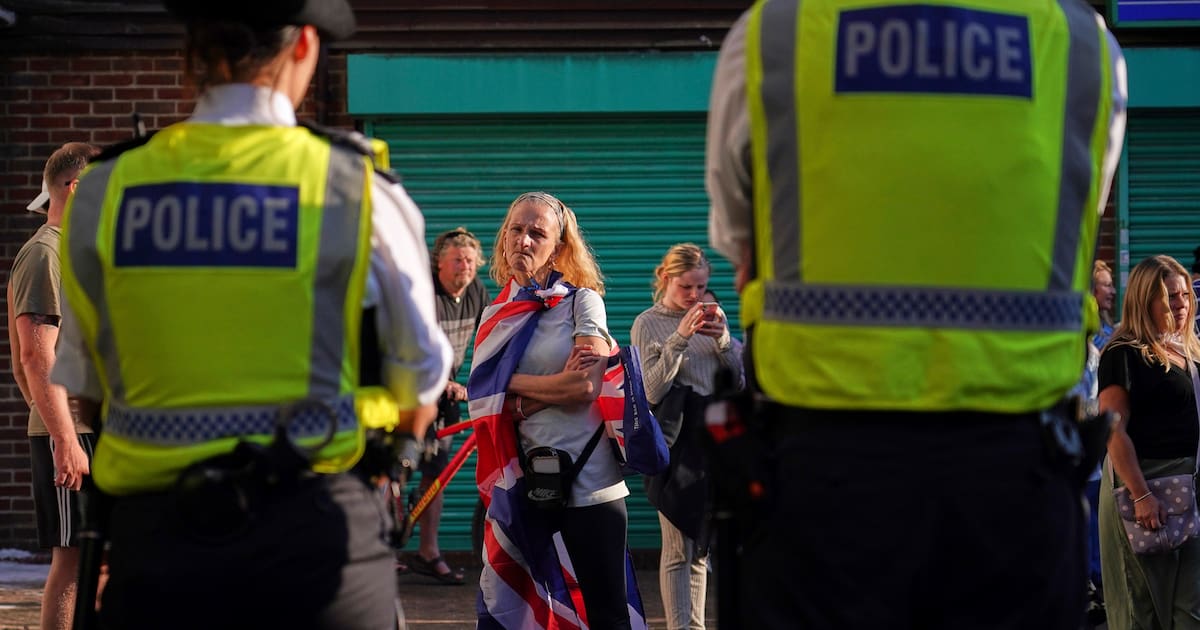 En Angleterre, les migrants en bouc émissaire des souffrances sociales – Libération