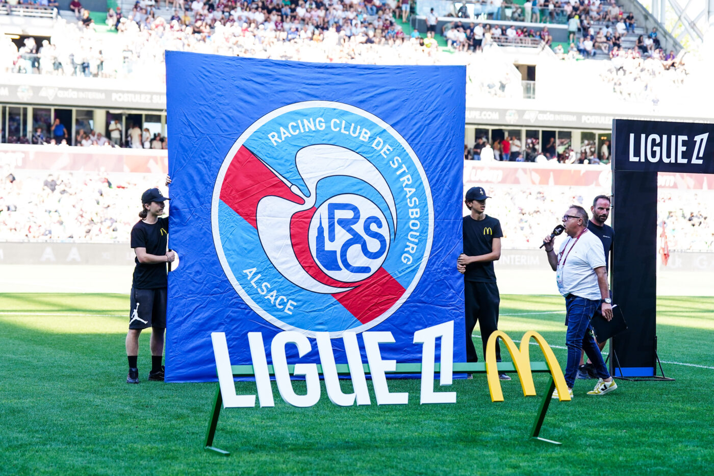 Le gouvernement va prononcer la dissolution d'un groupe hooligan de Strasbourg - France - RC Strasbourg