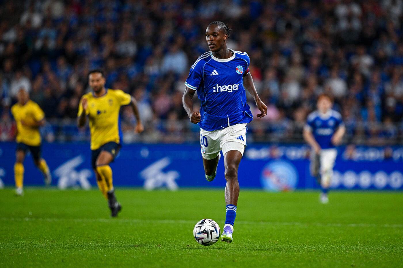 Les phrases que vous allez entendre sur le Twitch de RMC lors de Brøndby-Strasbourg - C4 - Barrages - Brøndby-Strasbourg