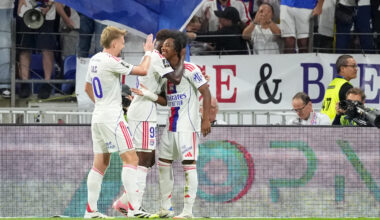 Lyon impose sa loi à Metz et vire en tête - Ligue 1 - J2 - OL-Metz (3-0)