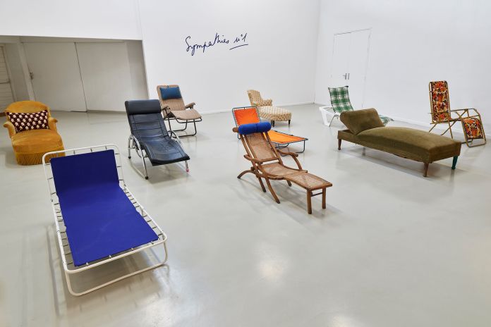 Juliette George - Sympathies n°1. Salle principale, 3 bis f, Commissariat Marion Zilio, 2024. ©jcLett