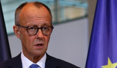 Le chancelier allemand Friedrich Merz s'adresse aux journalistes à la Chancellerie, à Berlin, le 21 juillet 2025