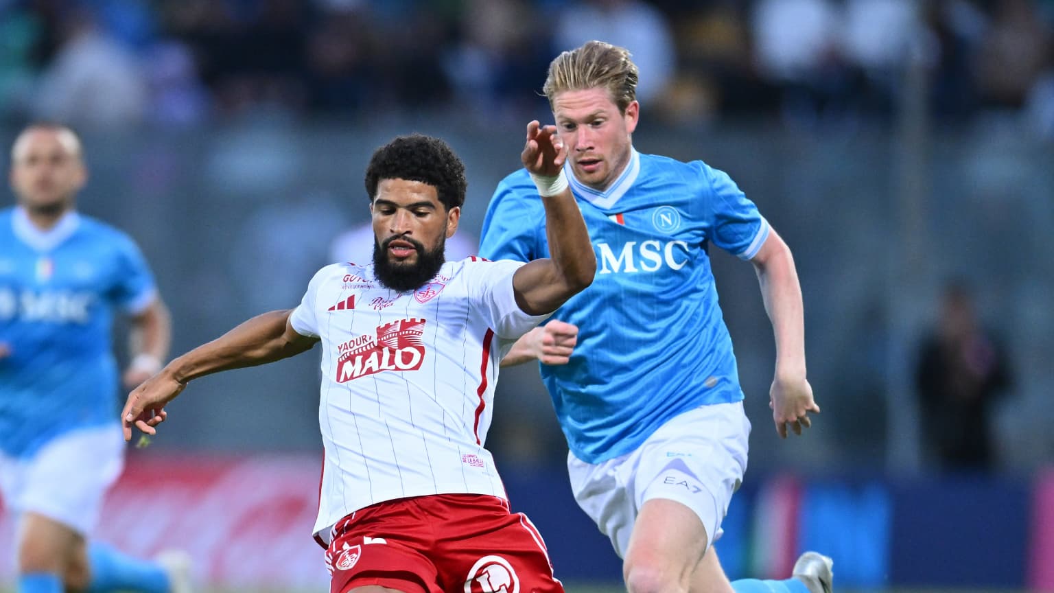 gros retournement de situation pour Mahdi Camara qui devrait finalement signer à Rennes