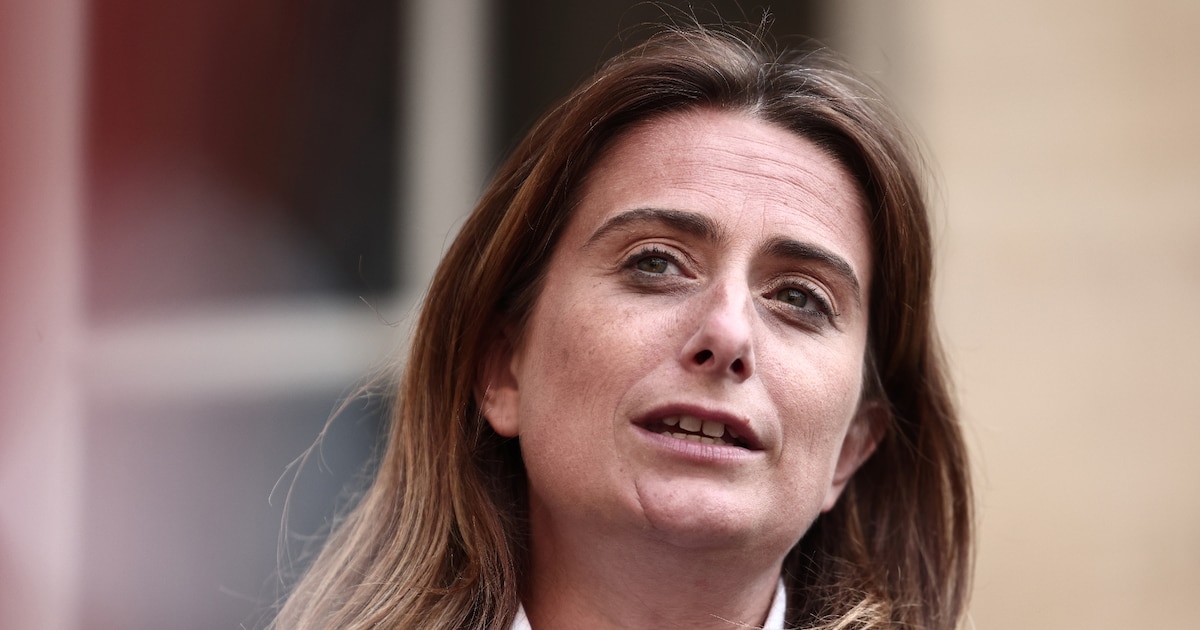 La secrétaire nationale des Ecologistes Marine Tondelier arrive à l'Hôtel Matignon à Paris, le 3 juin 2025