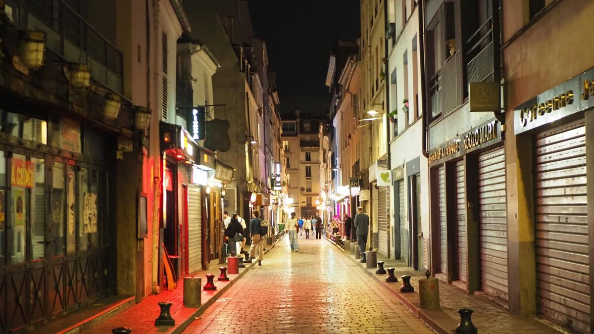 Ne l’appelez plus « rue de la soif » : à Paris, la rue de Lappe se rachète une réputation