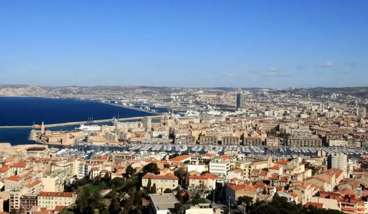 Un entraineur d'athlétisme écroué pour viol et agression sexuelle sur mineurs à Marseille