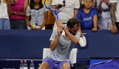 US Open > La solution radicale de McEnroe pour Medvedev après son pétage de plombs au premier tour