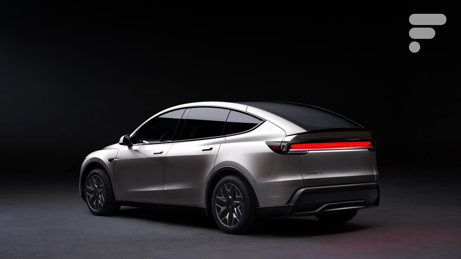 Voici les 14 différences entre le nouveau Tesla Model Y L et le Model Y classique