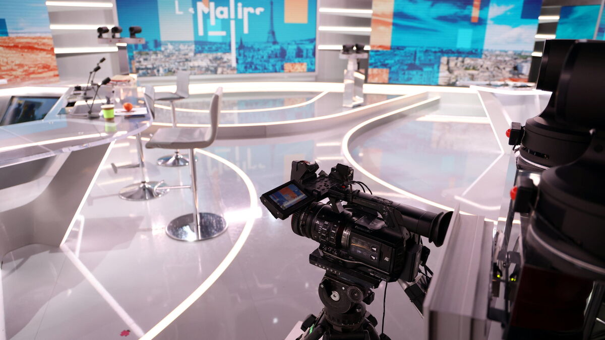 Audiences des chaînes info : LCI leader devant CNews et BFMTV pour la première fois de son histoire