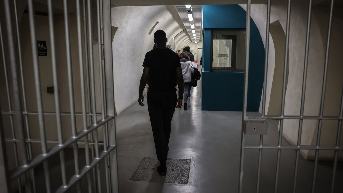 Paris : un détenu de la prison de la Santé retrouvé carbonisé dans sa cellule