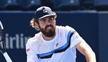 ATP > Johnson balance sur le pire partenaire d'entraînement : "Il faisait ce qui lui convenait. Il effectuait deux premiers services, commettait 74 fautes directes et réalisait 80 coups gagnants"