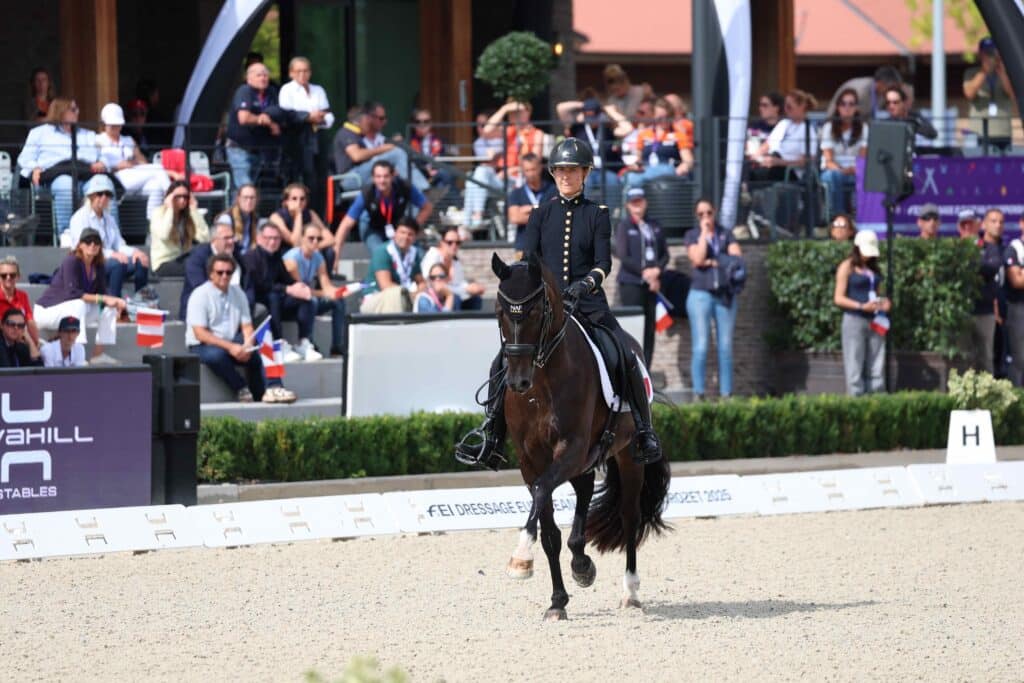 Pauline Basquin et Sertorius de Rima Z*IFCE dans le Grand Prix à Crozet