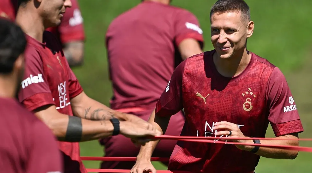 Mercato Stade Rennais. Przemyslaw Frankowski proche des Rouge et Noir