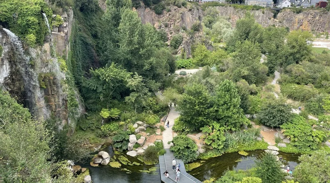 « C’est une friche où le temps pousse » : à Nantes, une ancienne carrière devenue jardin