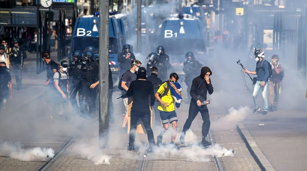 Gilets jaunes : l’État devra aussi payer pour les commerces vandalisés à Nantes et