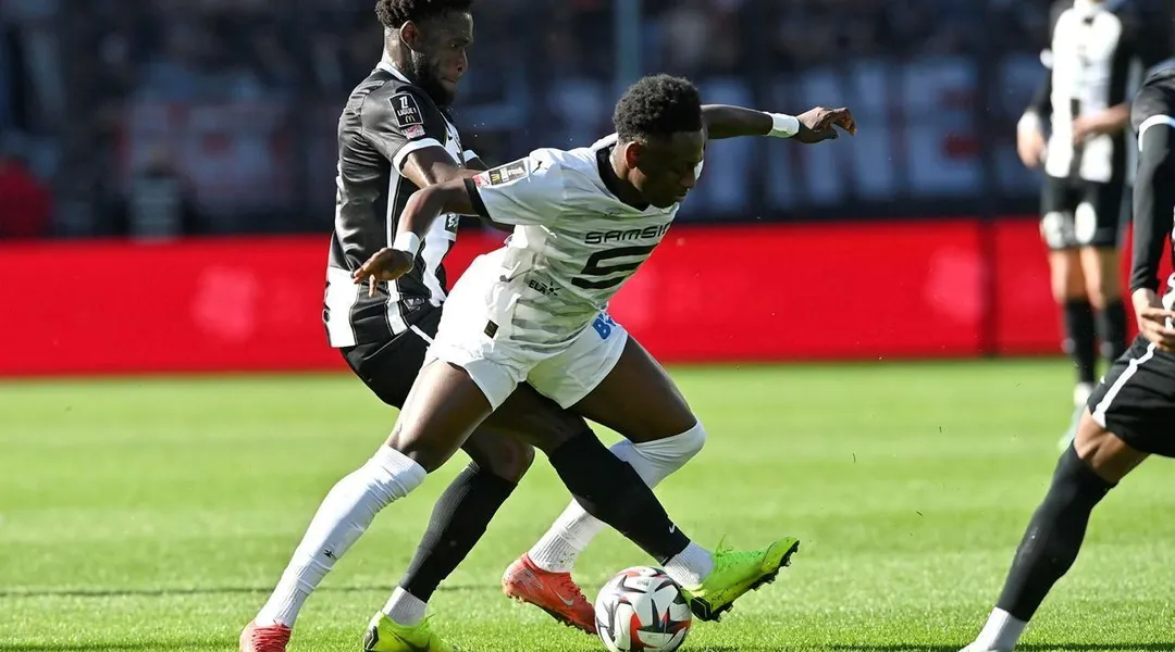 Mercato Stade Rennais. Kazeem Olaigbe officiellement transféré à Trabzonspor . Sport