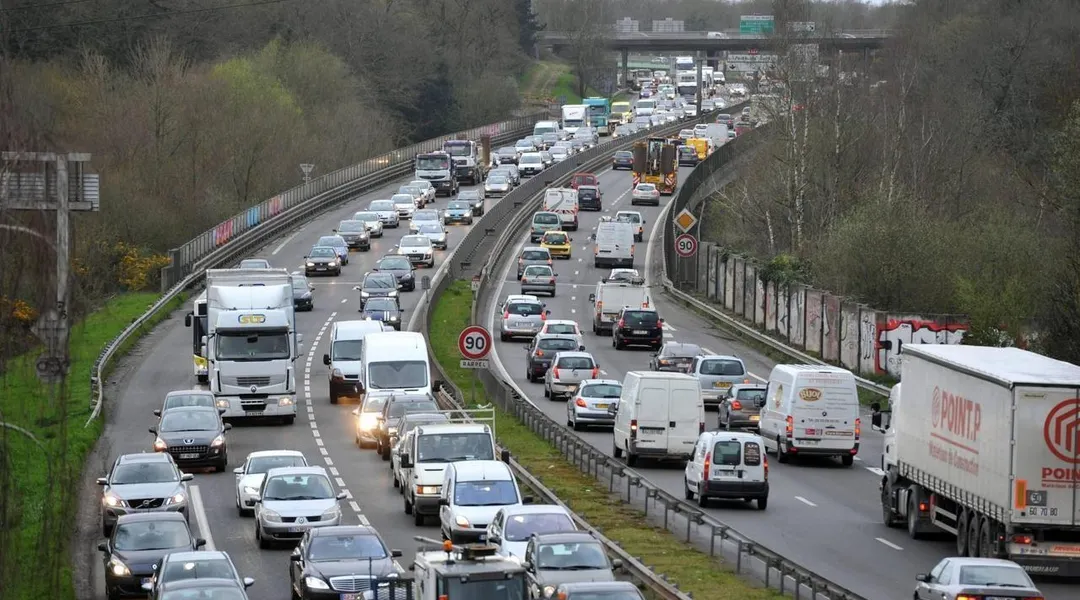 Plusieurs kilomètres de bouchons et quelques accidents en Loire-Atlantique