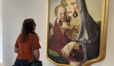 Expo Pinault à Rennes. Une mannequin d’aujourd’hui en madone de la Renaissance