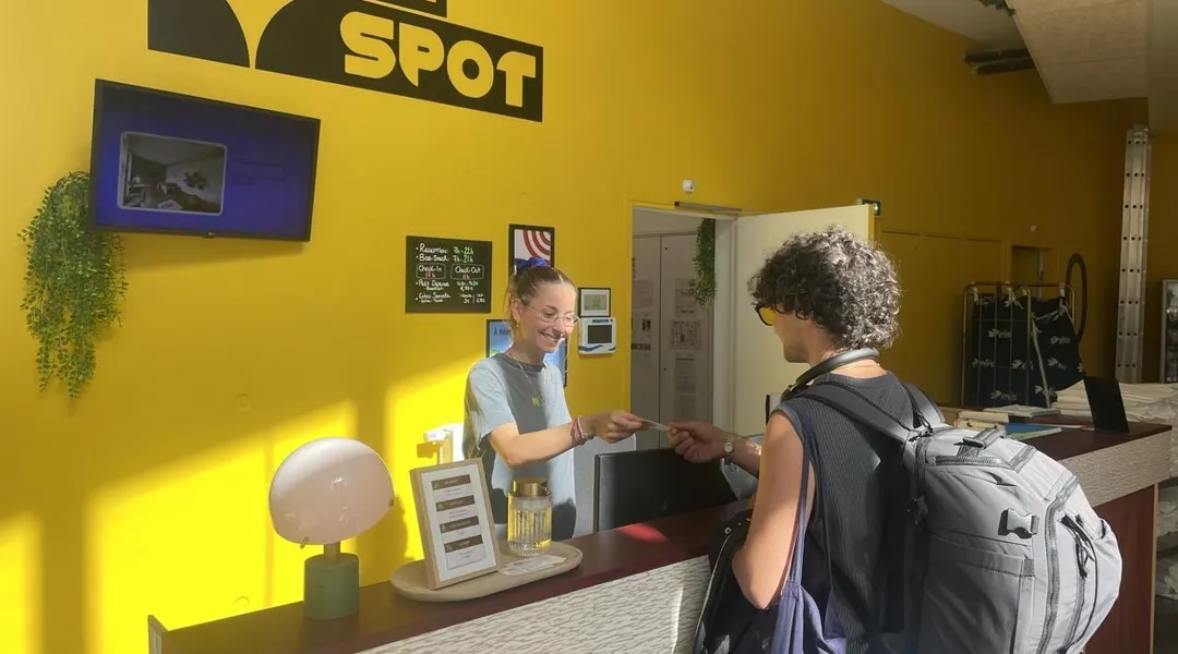 Pour dormir à Nantes, à moins de 30 €, ils ont choisi les dortoirs du Spot, l’auberge de