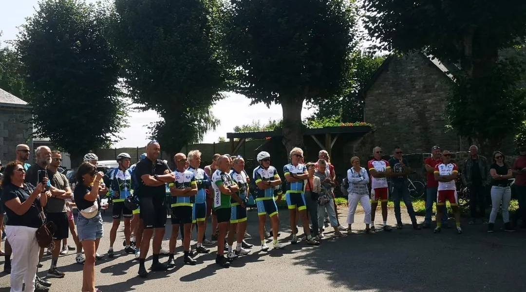 « Fanfan » clôture son Tour de France à vélo lors d’une dernière étape collective