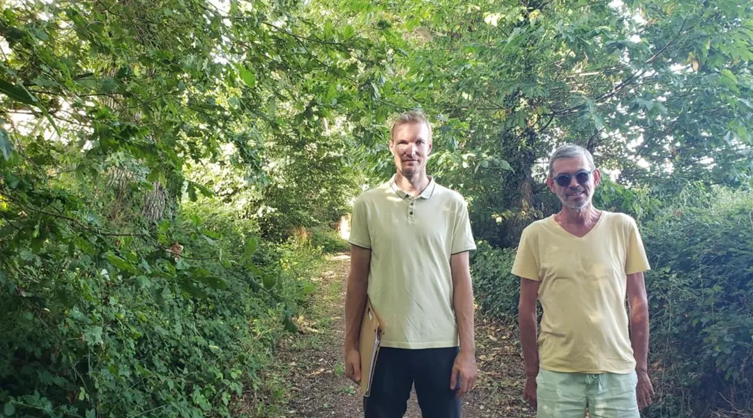 Cette association à St-Grégoire milite pour « la nécessité de grands arbres par forte