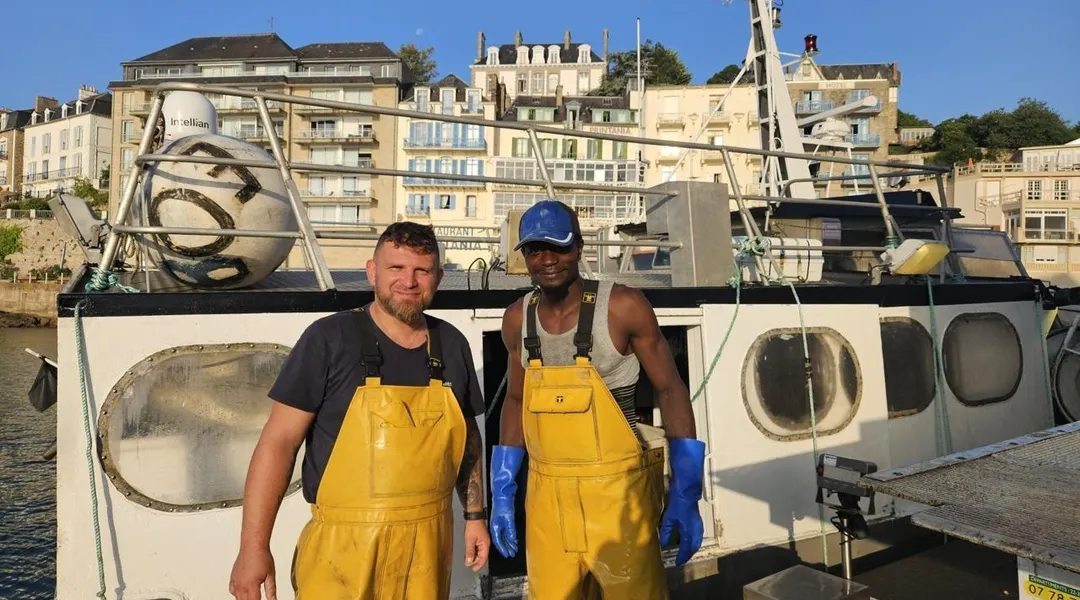 La saison estivale de la pêche à l’araignée touche à sa fin pour ce patron armateur breton