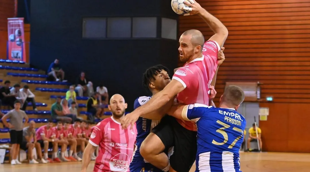 Handball. Cesson Rennes lance sa tournée amicale en Espagne par une défaite contre Irun . Sport
