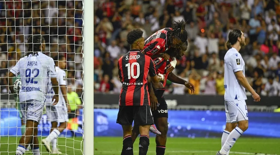 Ligue 1. L’OGC Nice retrouve des couleurs face à l’AJ Auxerre, réduite à dix . Sport
