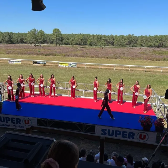photo c’est la dernière élection qualificative 2025 pour notre région. ce dimanche 24 août 2025, miss loire-atlantique 2025 sera désignée à l’hippodrome de blain.  ©  photo presse océan-romain marzellière