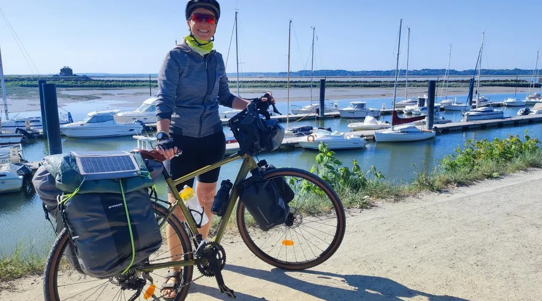 « Un défi contre moi-même » : elle parcourt 2 500 kilomètres à vélo pour l’association