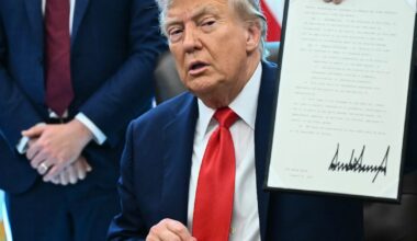 Donald Trump dans le Bureau ovale à la Maison Blanche à Washington, le 25 août 2025