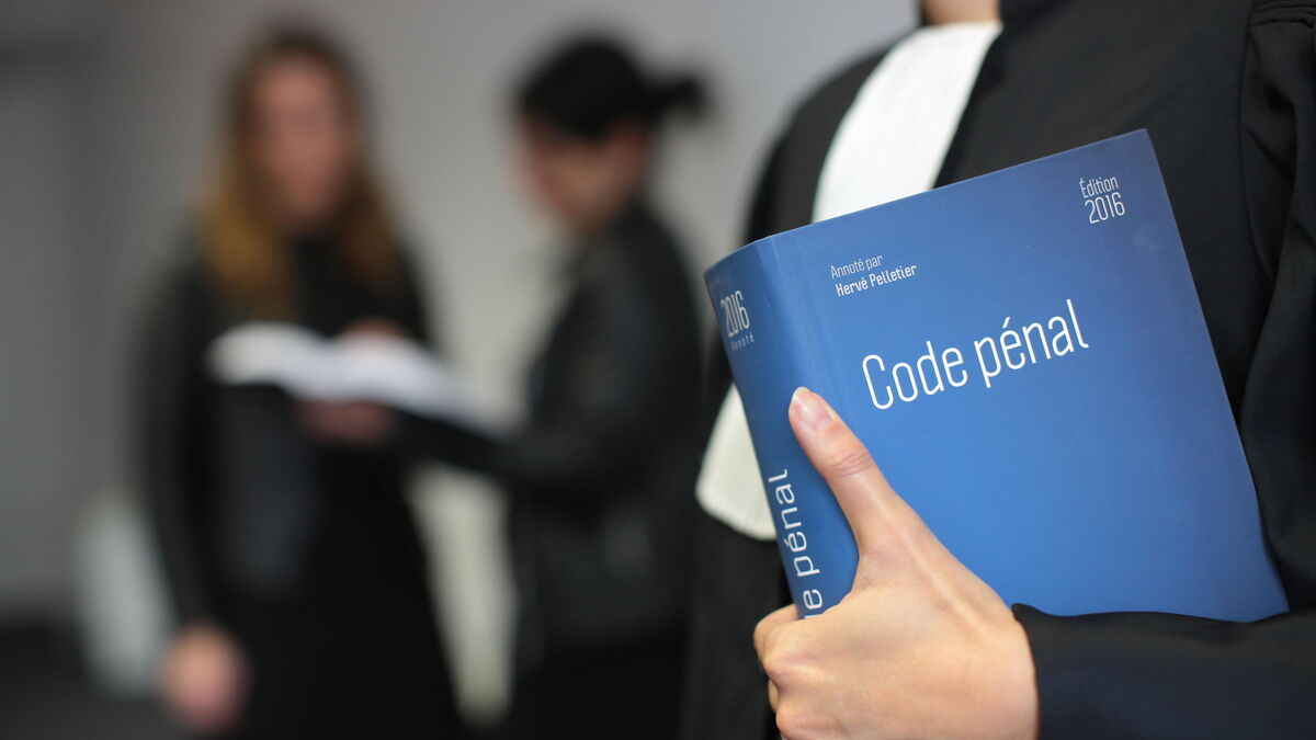Trop chers, difficiles à choisir, pas disponibles… Les préjugés sur les avocats passés au crible