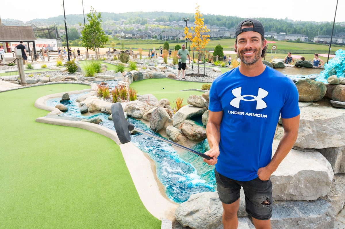 Marc-André Roy et son partenaire ont donné un nouveau souffle au minigolf de Fleurimont.