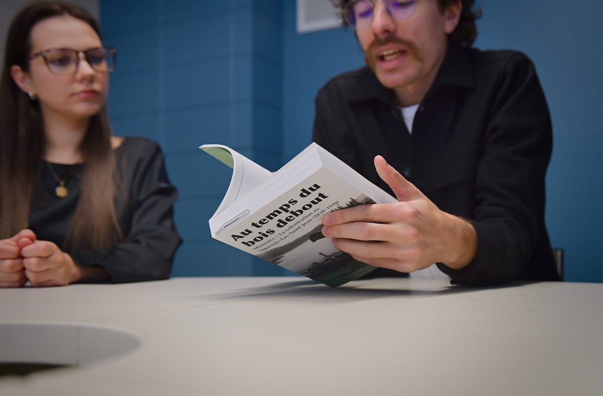 Marianne Fortin et Maxime Fleury ont retracé le parcours des premiers colons de la région, avec le livre <i>Au temps des bois debout</i>.