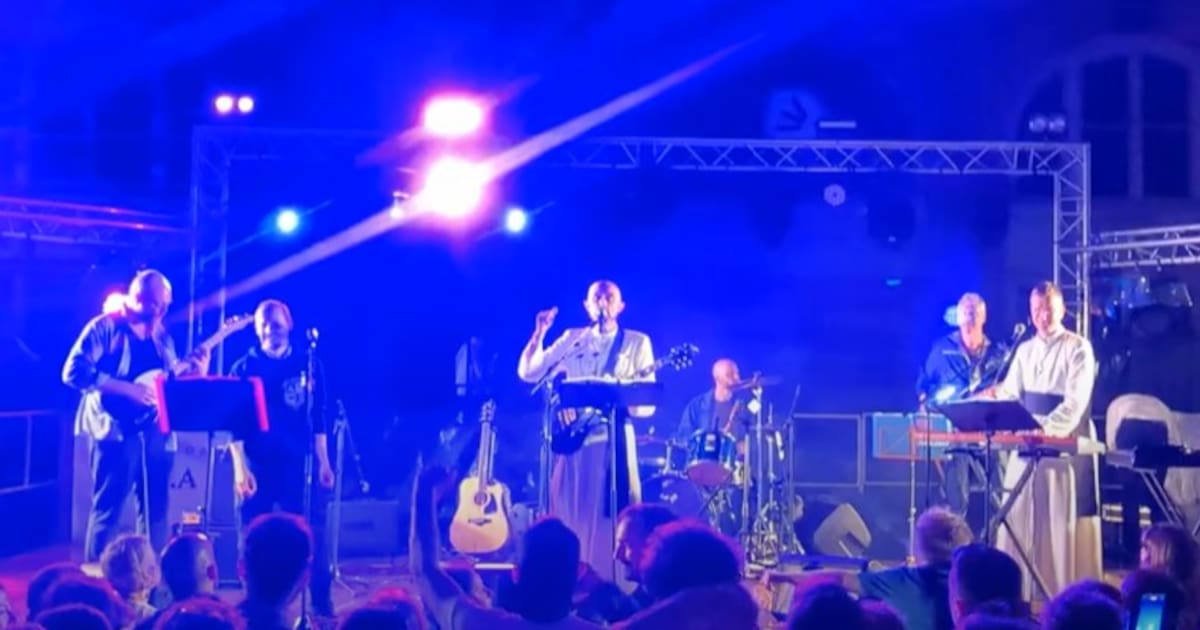 à Toulon, des rockeurs en soutane revisitent Pink Floyd pour promouvoir l’idéologie anti-IVG – Libération