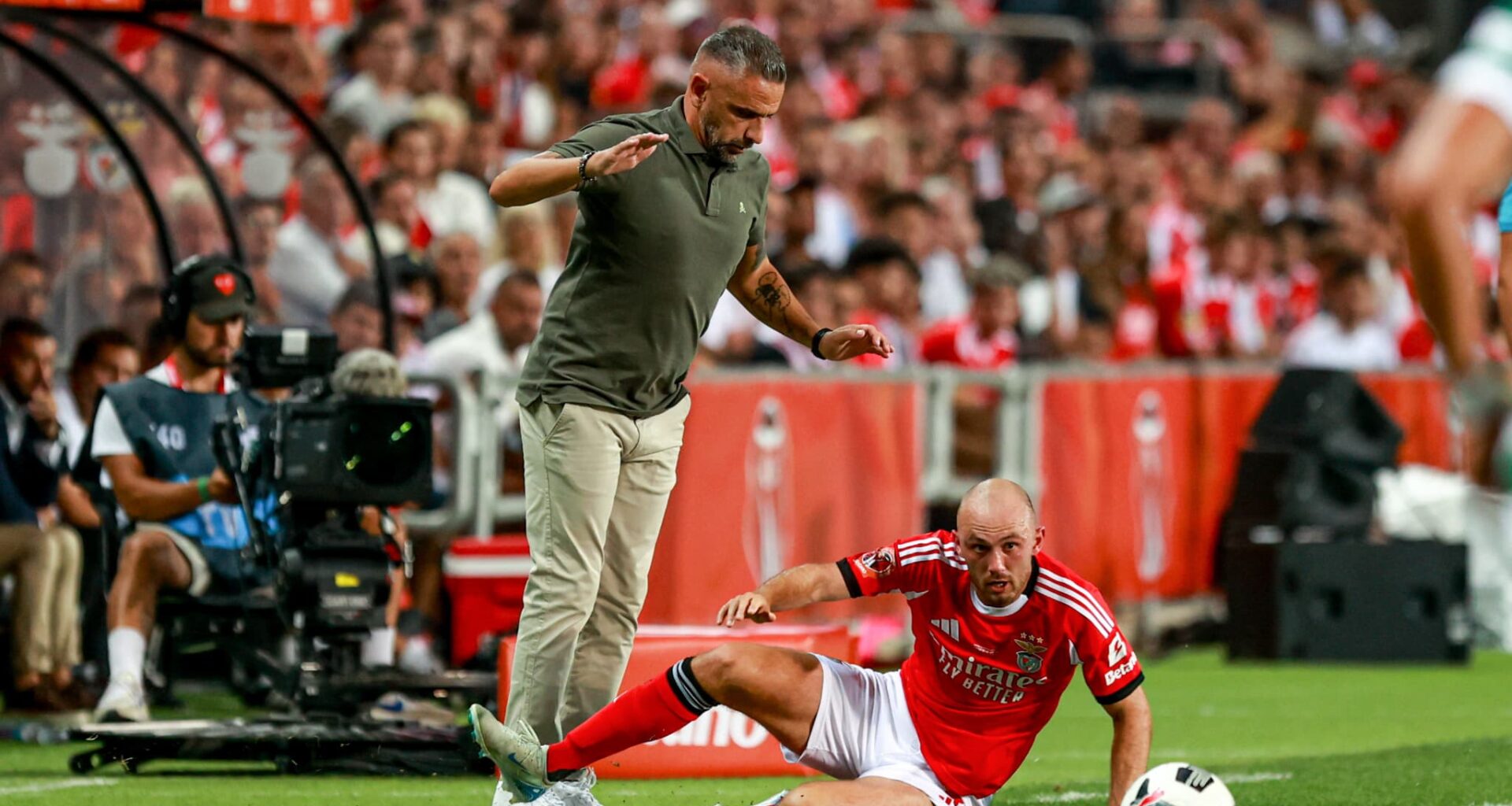 "Ils ont eu de la chance tout le match", l’entraineur du Sporting critiqué pour son manque de fair-play contre Benfica