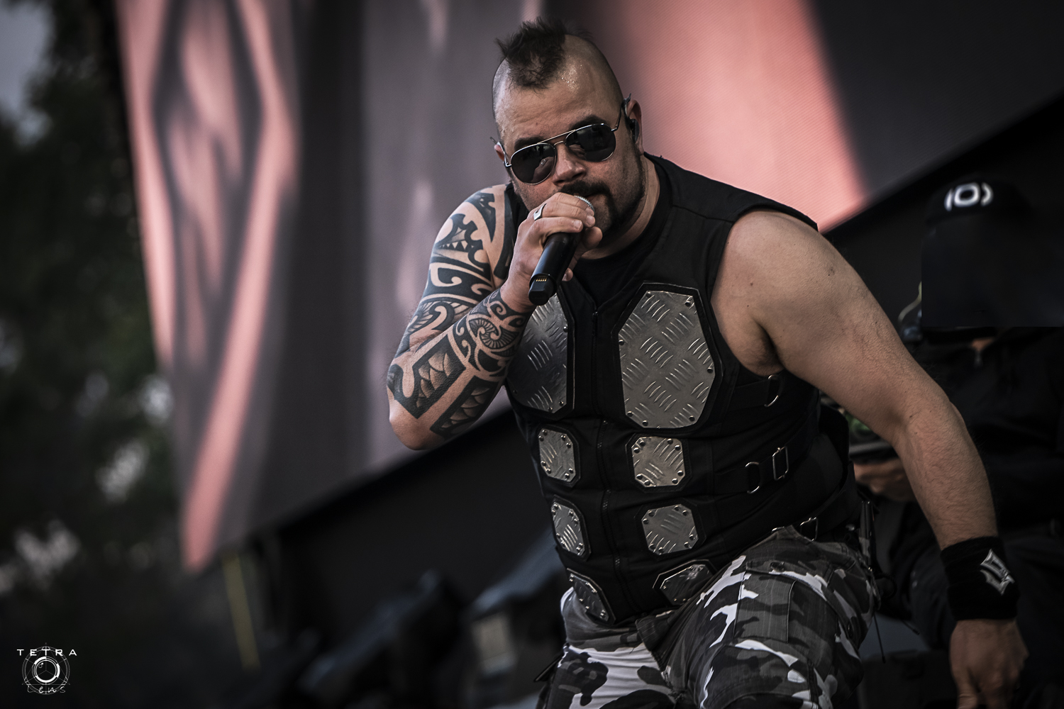“Presque sans voix” : Joakim Brodén (Sabaton) revient sur sa collaboration intense avec Babymetal
