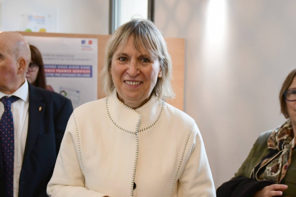 Un nouvel équipement inauguré à Vénissieux porte le nom d’Annie Steiner, figure controversée du FLN, un choix qui a suscité la désapprobation de la préfecture du Rhône. Romain Doucelin/SIPA