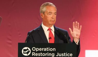 Nigel Farage présentait son plan à Kidlington, Oxfordshire, le 26 août 2025 © Lawrie/LNP/Shutterstock/SIPA
