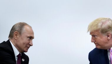 Donald Trump et Vladimir Poutine, en juin 2021 à Genève.