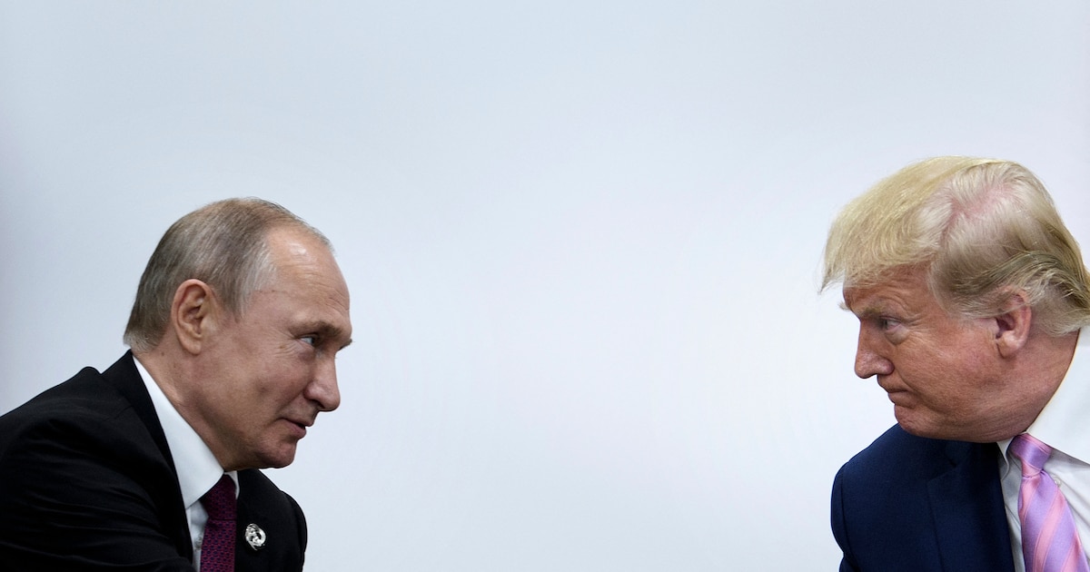 Donald Trump et Vladimir Poutine, en juin 2021 à Genève.