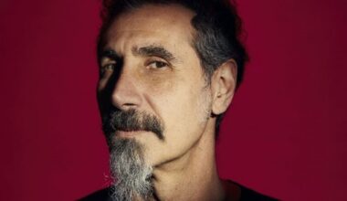 Serj Tankian (System Of A Down) annonce son album Covers, Collaborations & Collages