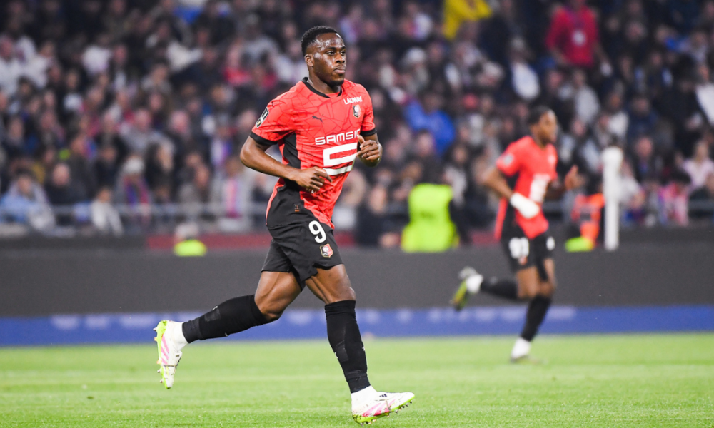 2 nouveaux clubs veulent recruter Arnaud Kalimuendo