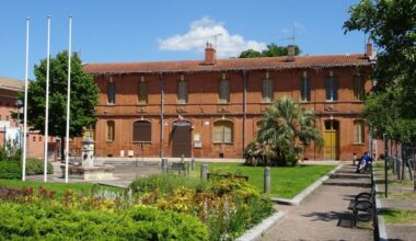 100 000 m3 de matériaux combustibles près de maisons à Toulouse : des riverains dénoncent le manque de transparence du projet