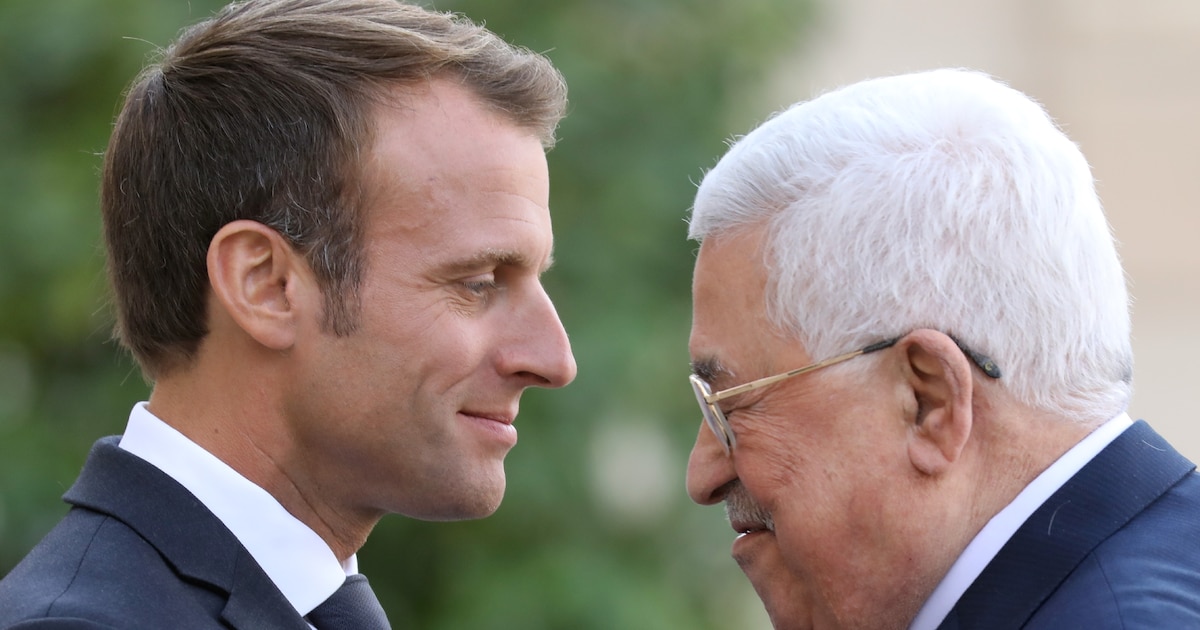 Le président français Emmanuel Macron reçoit son homologue palestinien Mahmoud Abbas à l'Elysée, le 21 septembre 2018 à Paris